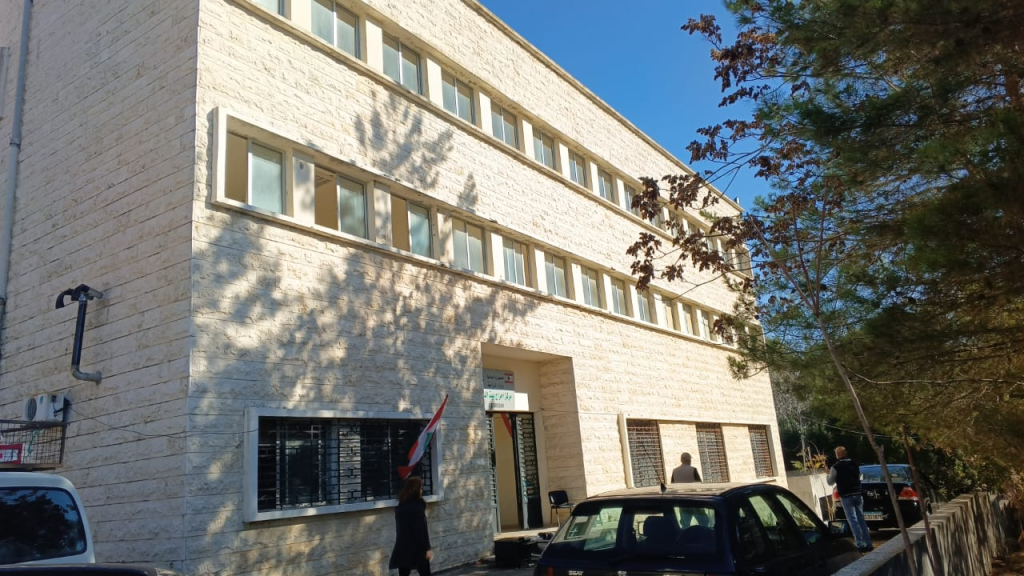 النائب فريد البستاني يعلن عن قرب افتتاح مركز للدوائر العقارية في دير القمر 