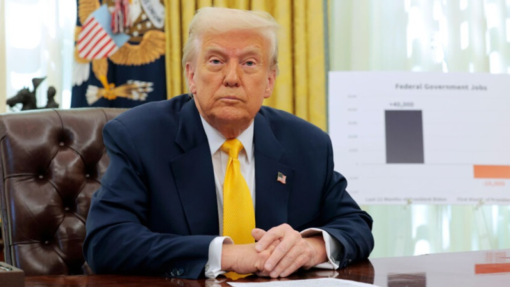 ‏ترامب يعلن اغلاق المجال الجوي فوق فنزويلا وحولها 