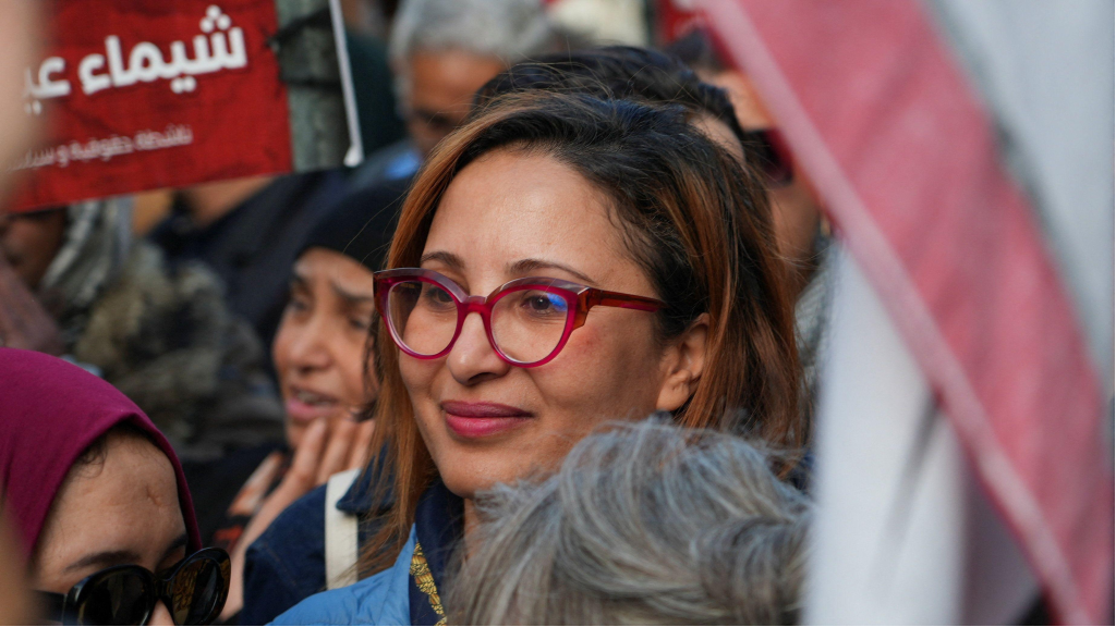اعتقال المعارضة التونسية البارزة شيماء عيسى لتنفيذ حكم بالسجن لمدة 20 عاماً