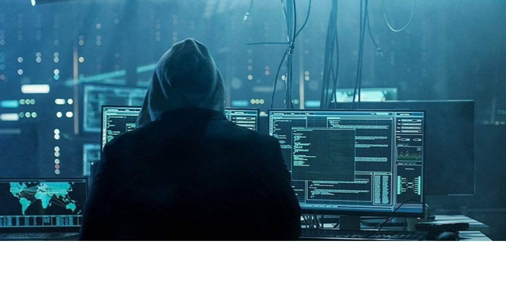 قرصنة ورسالة تهديد… هاكرز إيرانيون يخترقون سيارة عالم نووي إسرائيلي (صور)