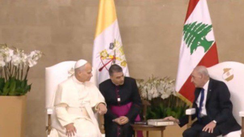 هدية ثمينة من الرئيس بري إلى قداسة البابا