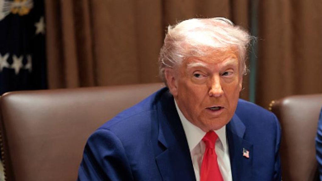 ترامب: أجريت اتصالا مع مادورو ولا أريد التعليق على الأمر