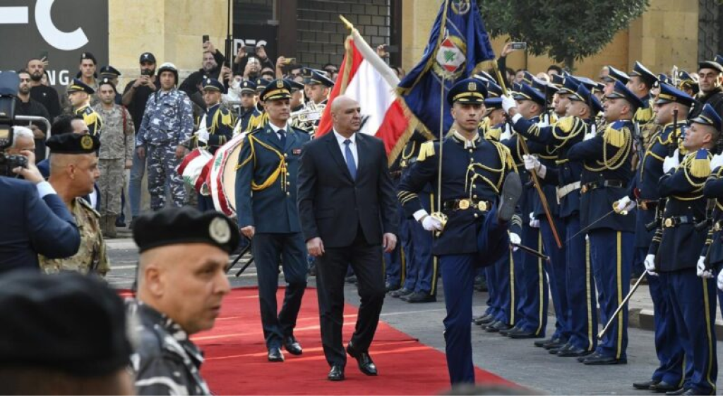 عون يكلّف سيمون كرم ترؤس الوفد اللبناني إلى اللجنة التقنية العسكرية