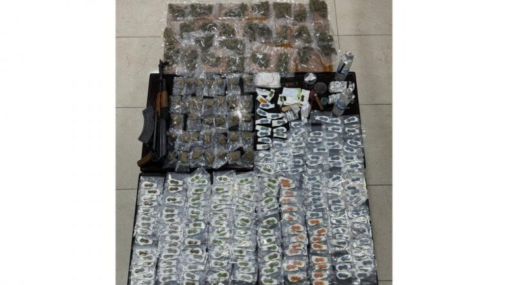 خزّن المخدّرات في غرفة فندق