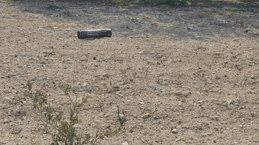 تمشيط بالأسلحة الرشاشة بإتجاه مركبا