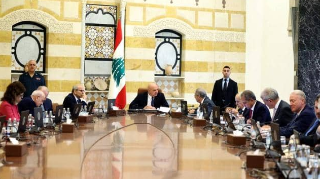 عون يفتتح جلسة الحكومة: إشادة بزيارة البابا… وتأكيد على التفاوض في الناقورة