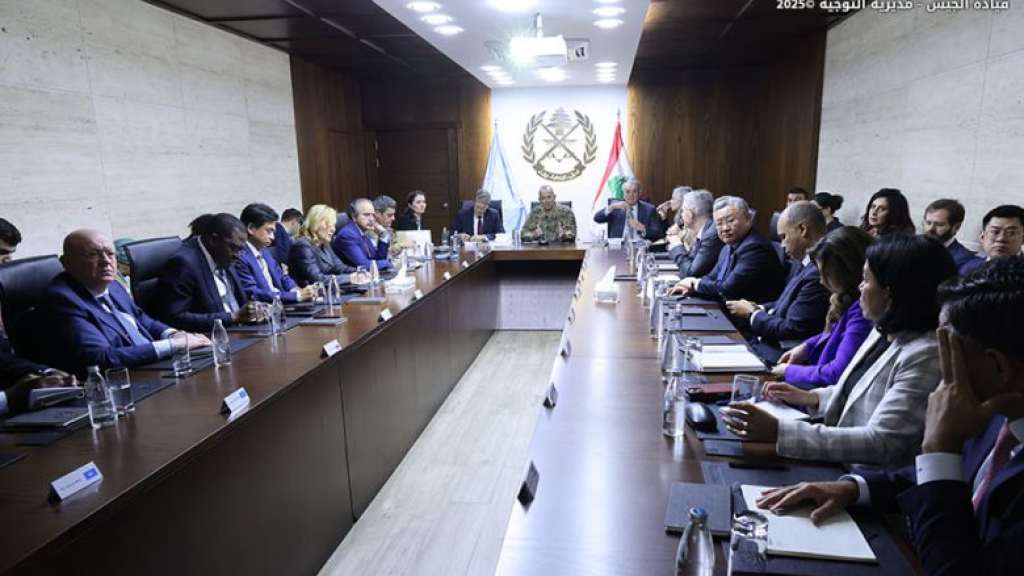 استقبالات العماد قائد الجيش