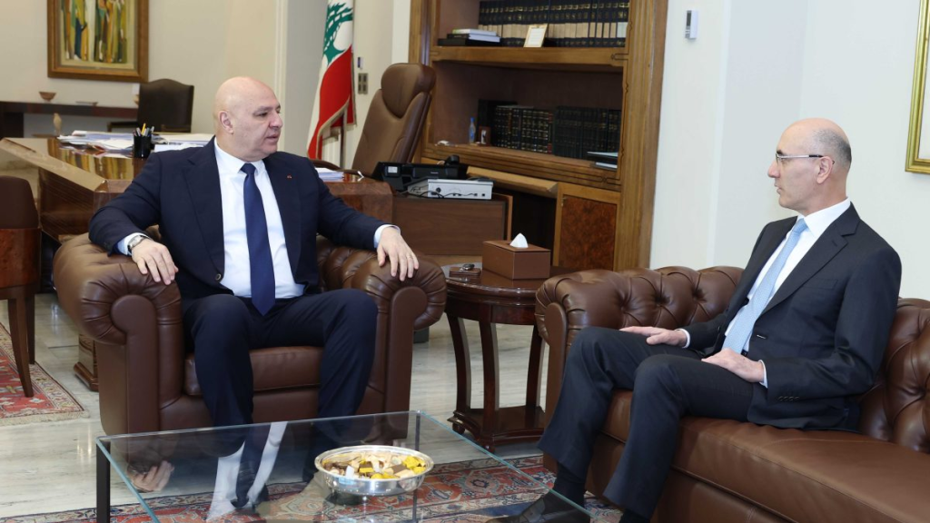 رئيس الجمهورية عرض الاوضاع الامنية مع وزير الداخلية