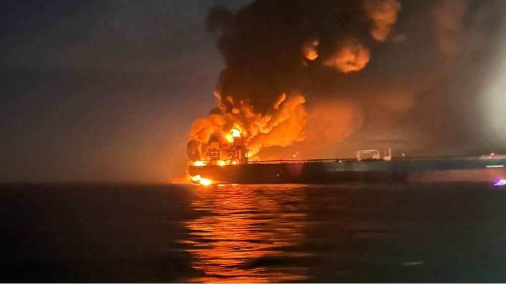 تركيا تعرب عن قلقها لأوكرانيا وروسيا بشأن الهجمات على السفن في البحر الأسود