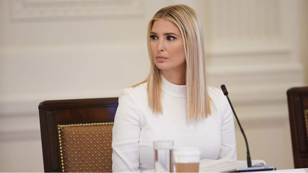 لماذا ابتعدت إيفانكا ترامب عن السياسة.. ما القصة؟