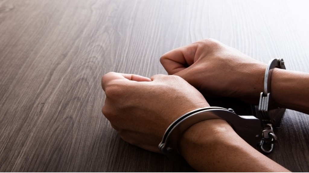 توقيف شخص بحوزته مواد مخدرة في صور