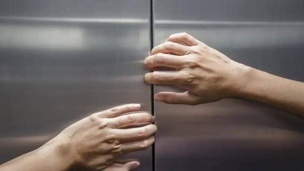 وفاة شخص سقط داخل المصعد في طرابلس