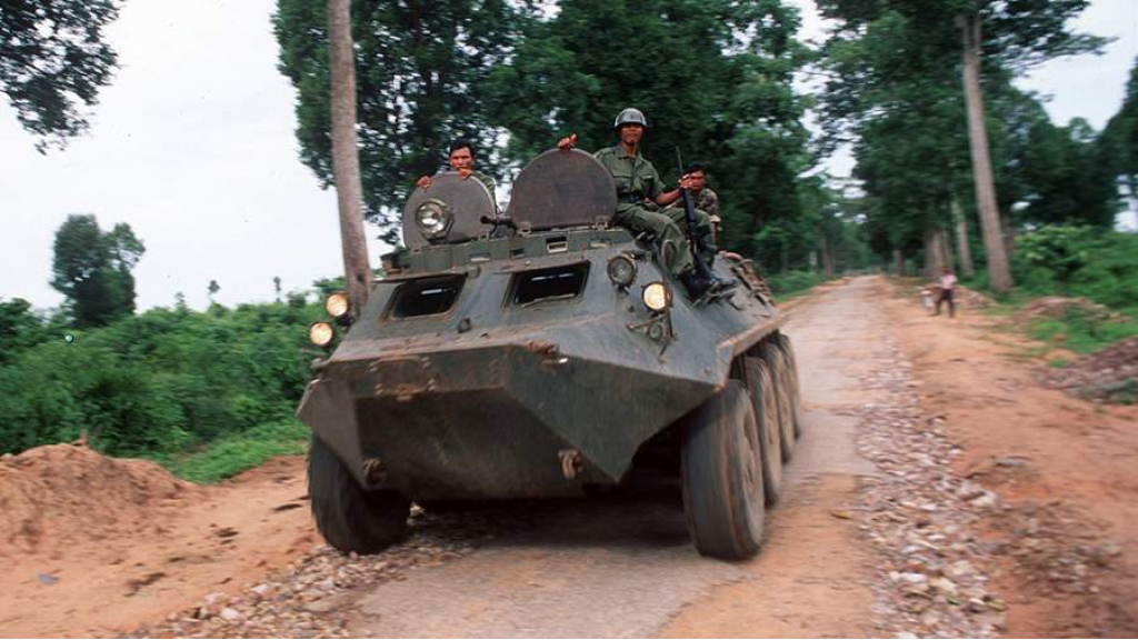 تقارير: كمبوديا استخدمت الدبابات وقاذفات الصواريخ المتعددة لمهاجمة تايلاند