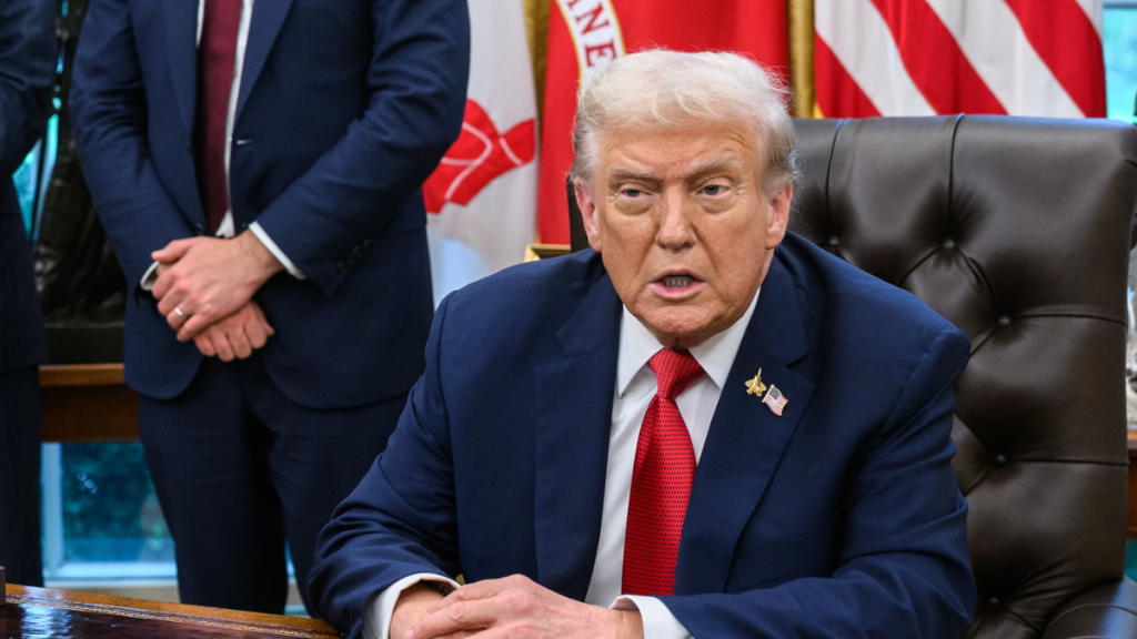 ترامب يردّ: صحتي ممتازة… وإعلام 