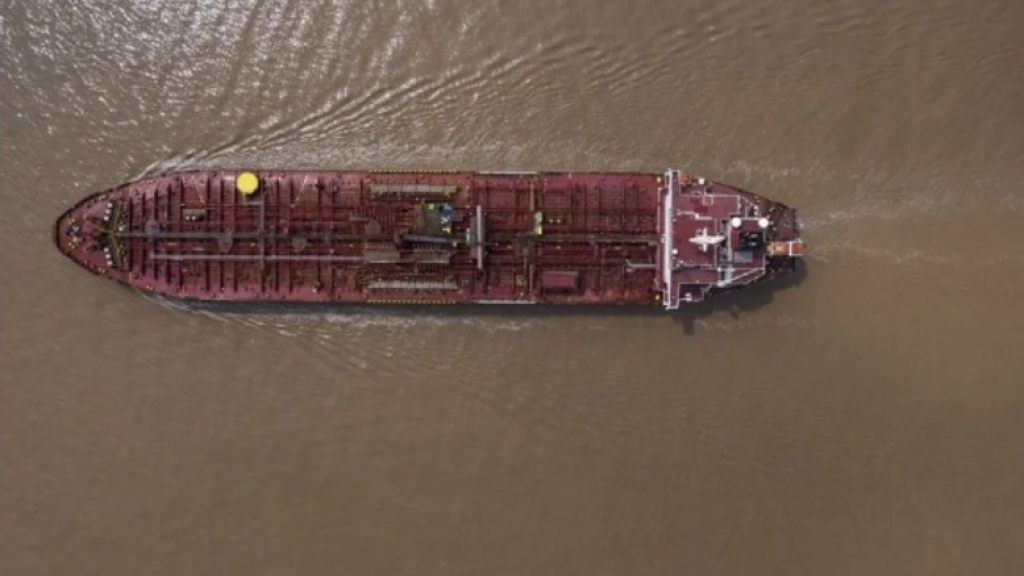 واشنطن تصادر ناقلة نفط كبيرة قبالة فنزويلا 