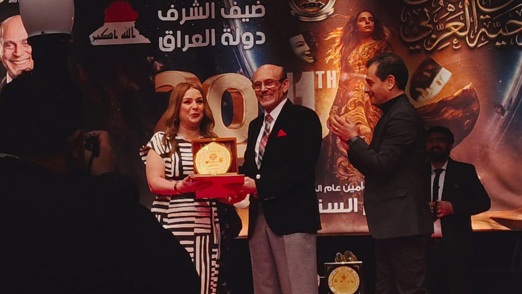 محمد صبحي يخرج عن صمته بعد تعنيف سائقه أمام معجبيه (فيديو)