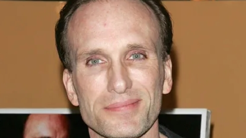 العثور على الممثل الأميركي بيتر جرين متوفياً داخل شقته في نيويورك