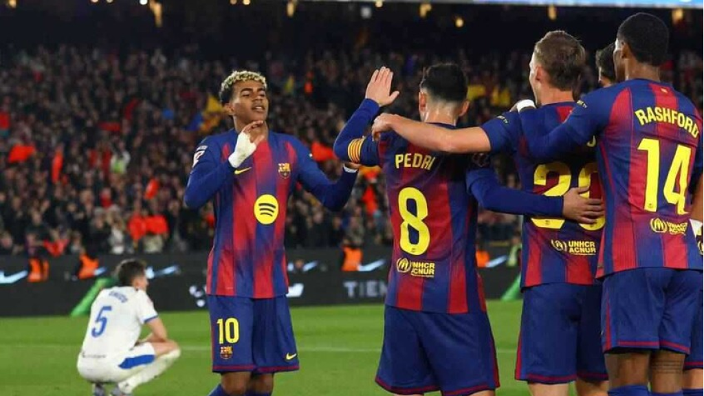 قبل مواجهة أوساسونا.. لاعبو برشلونة يتلقون هدايا خرافية (صورة)