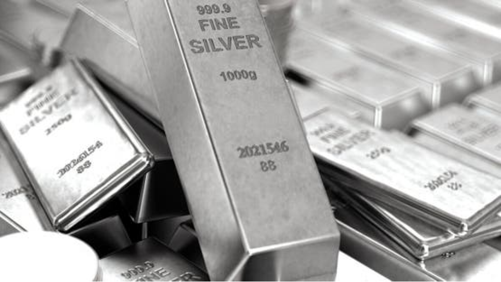 الفضة تحلّق فوق 60 دولاراً.. هل يصل المعدن الأبيض إلى مستوى 100؟