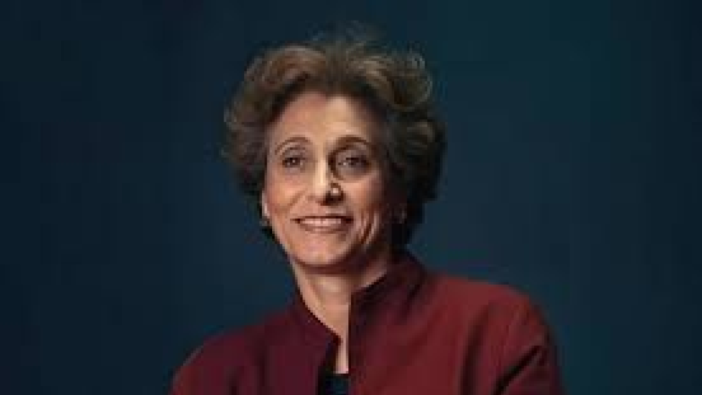 الفلسطينية سعاد العامري تحصد جائزة 