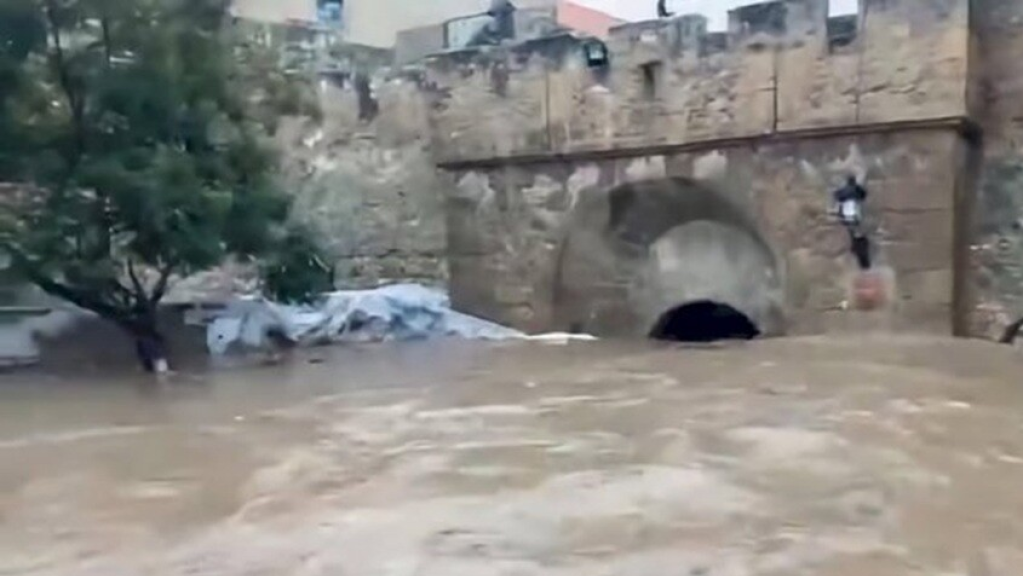 المغرب.. عشرات القتلى جراء سيول وفيضانات استثنائية ضربت مدينة آسفي غربي المملكة (فيديوهات)