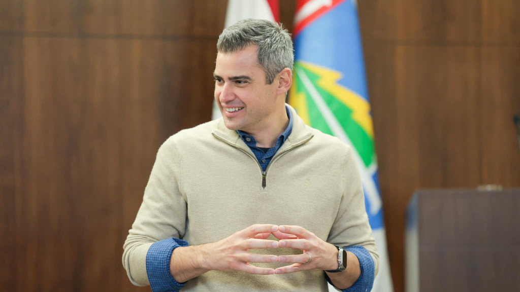 طوني فرنجية أمام طلاب “الحكمة” وAUT: الطائفية دمّرت لبنان… والدولة المدنية هي الخلاص