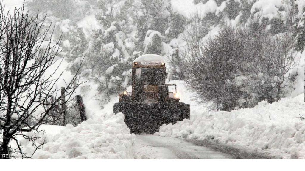 الثلوج ستصل إلى 1300 متر.. منخفض جوي سيضرب لبنان وهذا موعد الذروة  