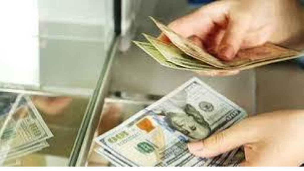 كيف التهم العجز المزدوج أموال المودعين؟