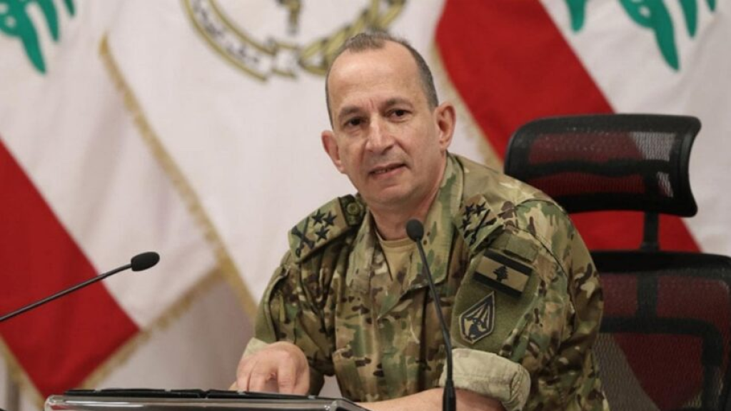  قائد الجيش أقنع الدبلوماسيين بأجوبته ...