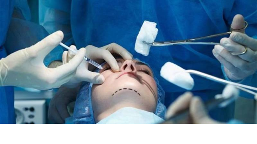 ظاهرة انتحال صفة طبيب تجميل تتفاقم.. أين رقابة وزارة الصحة؟