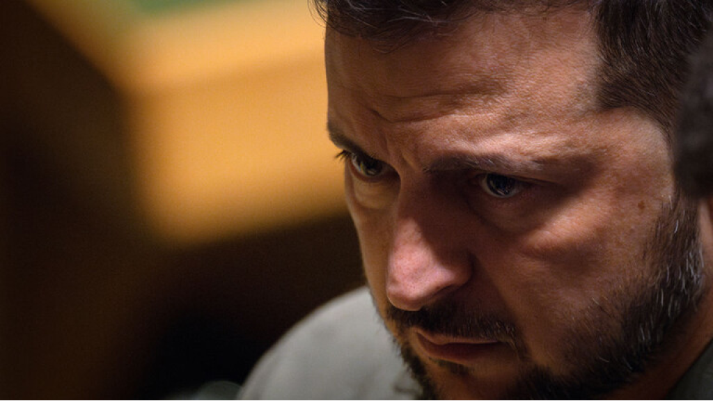 زيلينسكي: أميركا اقترحت محادثات ثلاثية مع روسيا