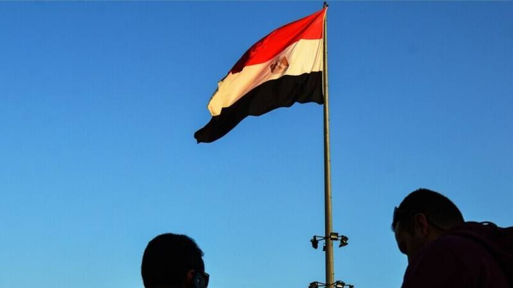 مصر تسقط الجنسية عن بلوغر شهير التحق بالجيش الأمريكي