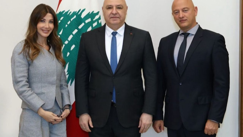 نانسي عجرم من القصر الجمهوري: موسيقى الأمل تلتقي رئاسة الدولة (صور)