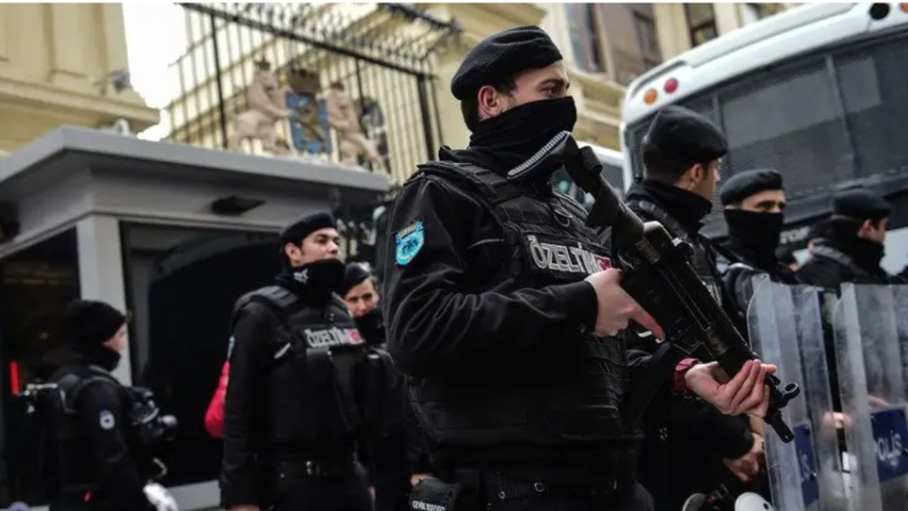 الشرطة تُفشِل مخططاً إرهابياً لداعش قبيل رأس السنة