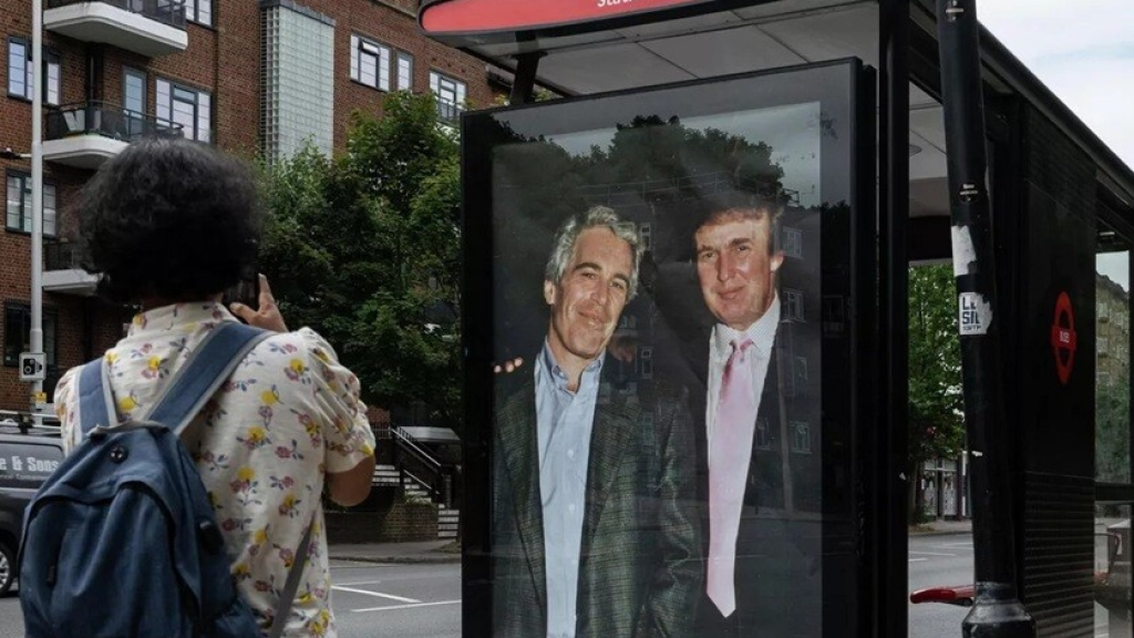 وثائق وزارة العدل الأمريكية تكشف عن أدلة ضد ترامب بتهمة اغتصاب في قضية إبستين