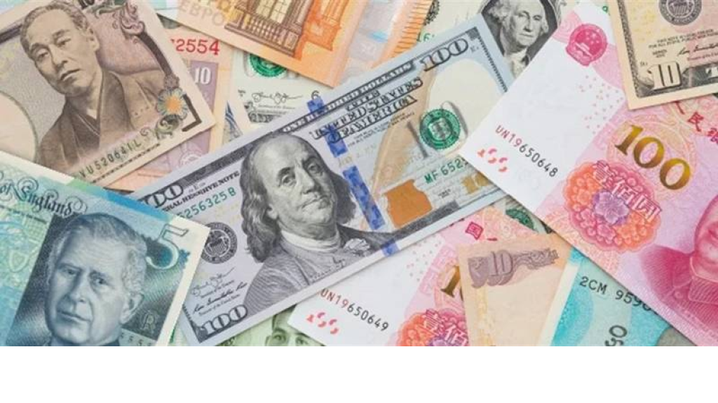 من بين العملات العالمية… أداء “استثنائي” يتفوّق على الدولار واليورو