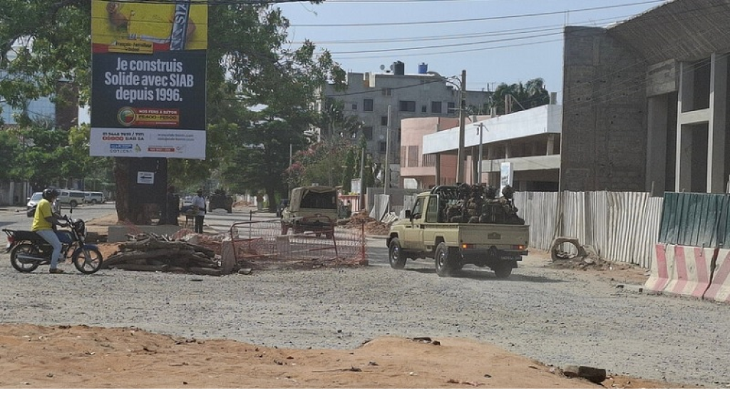 7 قتلى بإنفجار مسجد في نيجيريا (فيديو)