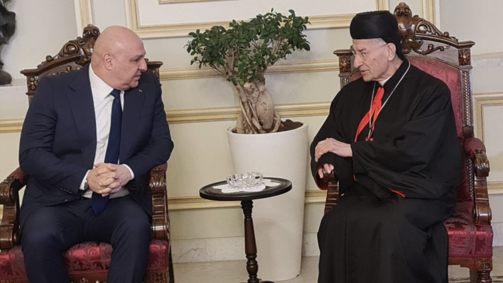 عون من بكركي: شبح الحرب أُبعد عن لبنان