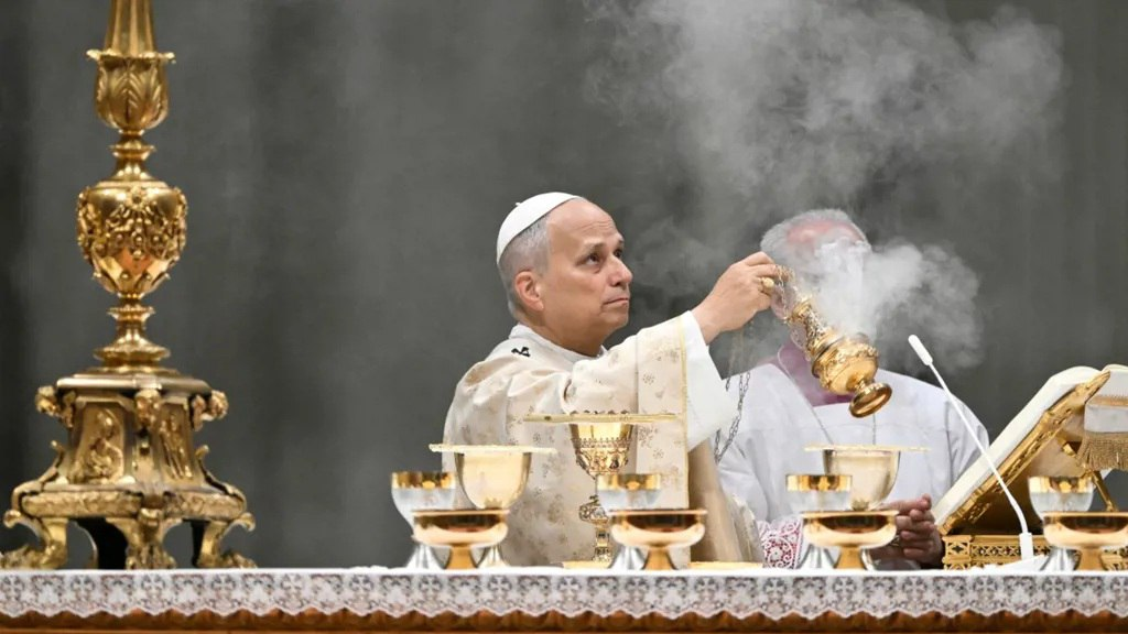 البابا في قداس الميلاد: لنبذ الحروب والعنف والعمل من أجل كرامة الإنسان