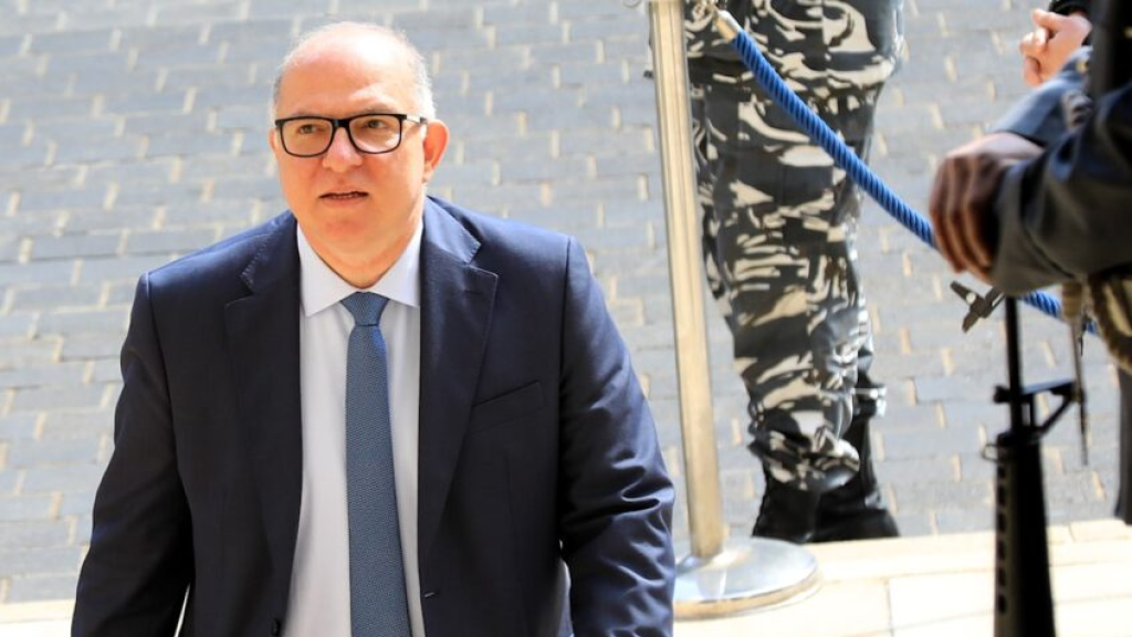 مذكّرة لوزير العمل تحظّر الإعلان والترويج لمكاتب استقدام العاملات الأجنبيات