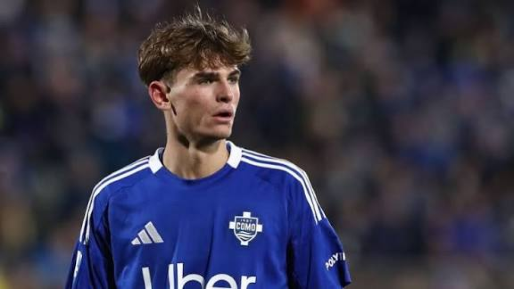 ريال مدريد يحسم عودة نيكو باز إلى البرنابيو