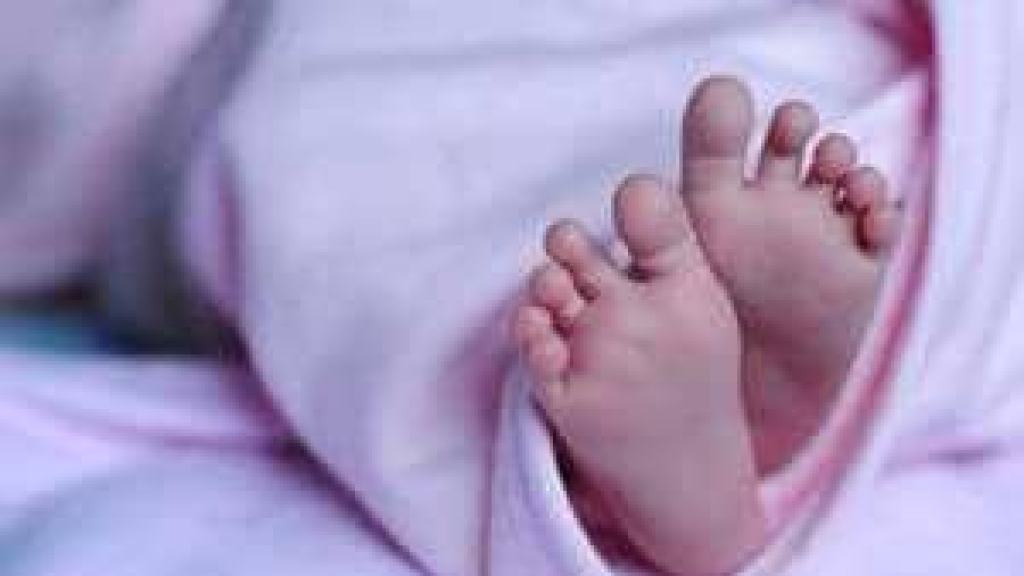 “جريمة تهزّ تركيا: أم تُنهي حياة رضيعتها بإلقائها من الطابق الرابع في ديار بكر”