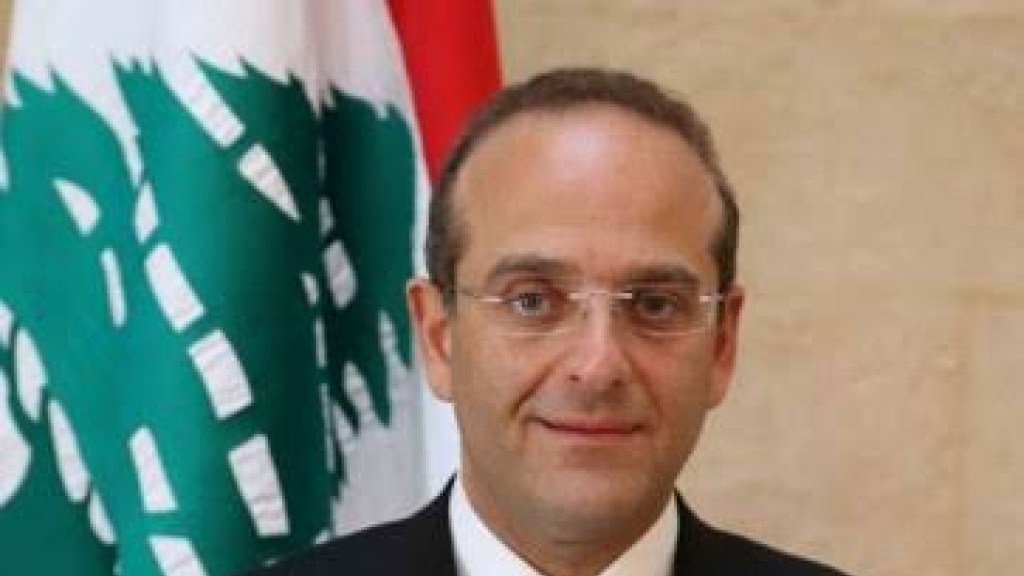 ‏رائد خوري… المصرفي العوني الوقح