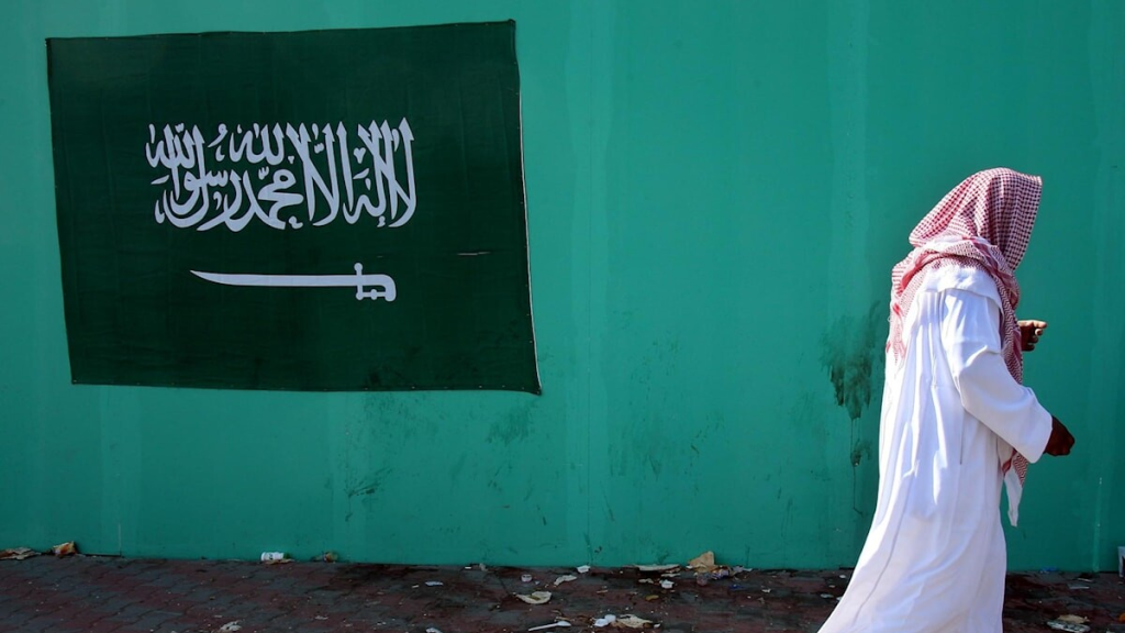 ملف «أبو عمر» يخرج من الأدراج الأمنية إلى المواجهة القضائية… توقيفات وشيكة واهتزاز في شبكة الحماية