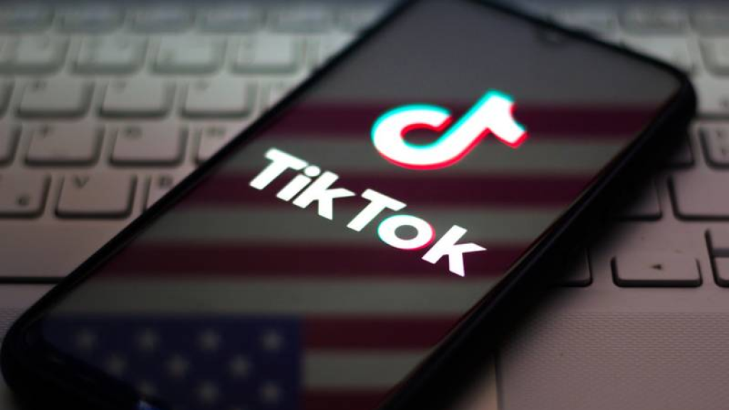 “التيك توك” يصبح المصدر الأول للأخبار بين الشباب!