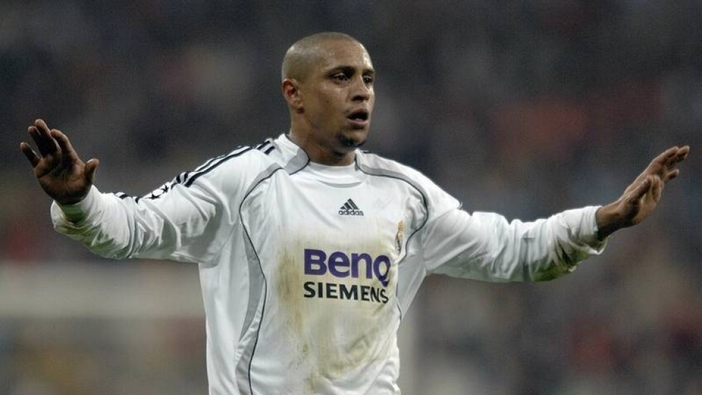 توقف قلبه.. الأسطورة “روبرتو كارلوس” يخضع لجراحة عاجلة