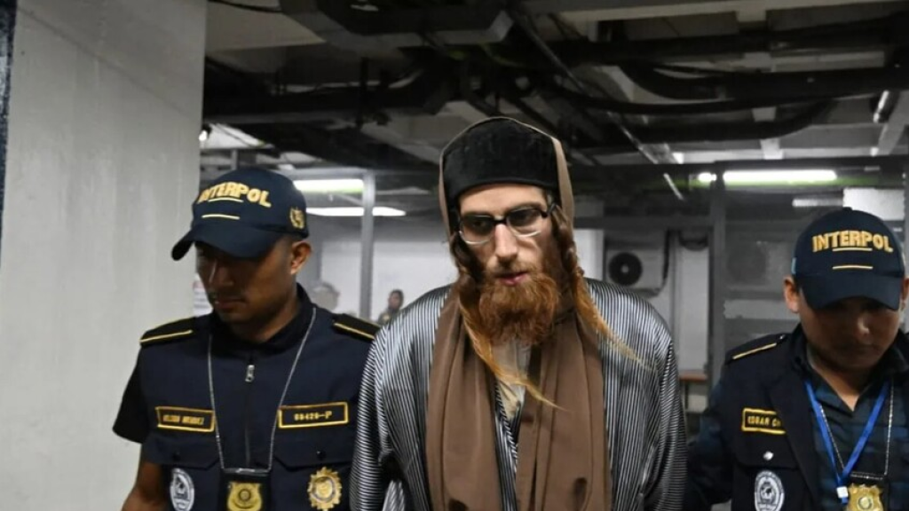 المكسيك.. اعتقال قيادي في طائفة يهودية متشددة بتهمة الاتجار بالقصّر