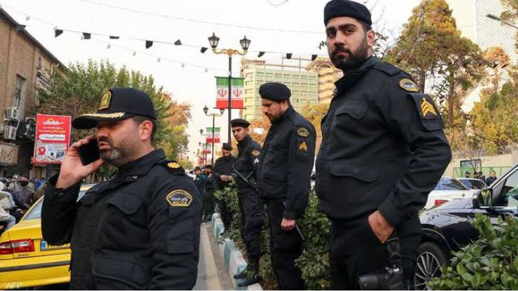 قتلى بهجوم على مقر الشرطة في إيران