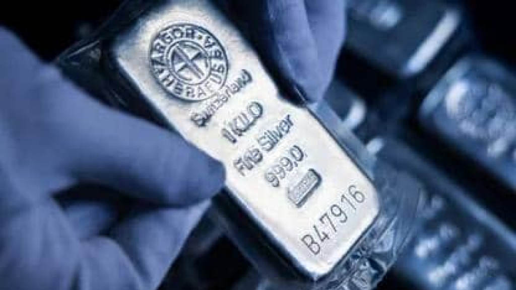 بعد مفاجأة الـ80 دولاراً.. إلى أين تتجه الفضة في 2026؟