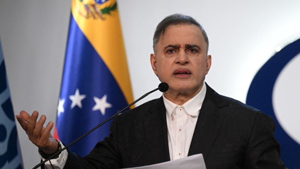 المدعي العام الفنزويلي: نطالب بإثبات وجود مادورو وزوجته